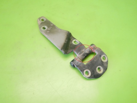 Zawias klapy tył burty dolny NH-592P HONDA CRV CR-V I RD1 95-99