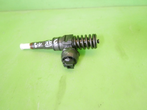 Pompowtrysk pomowtryskiwacz 038130073AG VW GOLF V 1.9 TDI 03-09 Pompowtrysk pomowtryskiwacz 038130073AG VW GOLF V 1.9 TDI 03-09