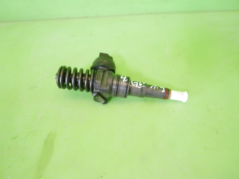 Pompowtrysk pomowtryskiwacz 038130073AG VW GOLF V 1.9 TDI 03-09 Pompowtrysk pomowtryskiwacz 038130073AG VW GOLF V 1.9 TDI 03-09