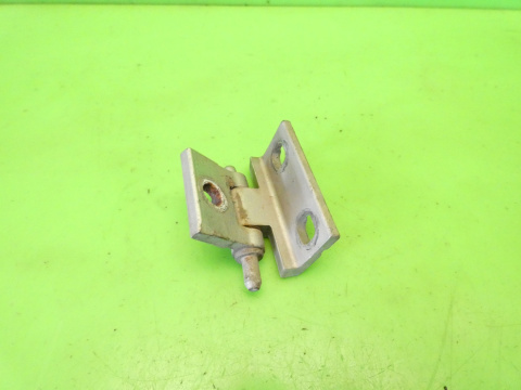 Zawias drzwi prawy przód dół 426-26 VOLVO S60 I 00-04 Zawias drzwi prawy przód dół 426-26 VOLVO S60 I 00-04