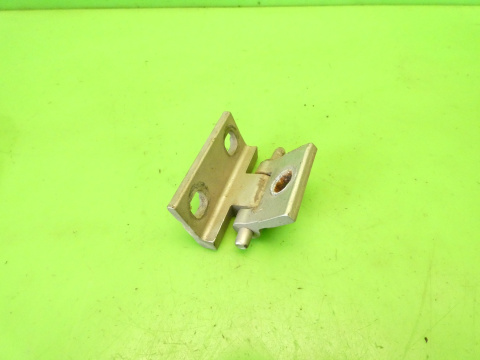 Zawias drzwi prawy przód dół 426-26 VOLVO S60 I 00-04 Zawias drzwi prawy przód dół 426-26 VOLVO S60 I 00-04
