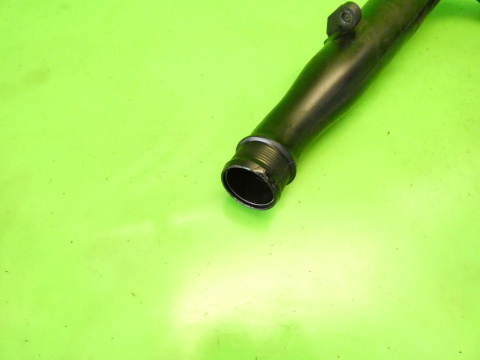 Rura przewód powietrza intercoolera 8624887 VOLVO S60 I 2.4 D5 00-04