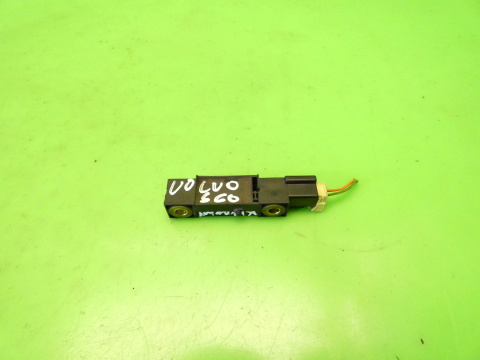 Czujnk uderzeniowy lewy tył 8622365 VOLVO S60 I 2.4 D5 00-04 Czujnk uderzeniowy lewy tył 8622365 VOLVO S60 I 2.4 D5 00-04