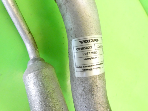 Wlew paliwa diesel 09485023 VOLVO S60 I 2.4 D5 00-04 Wlew paliwa diesel 09485023 VOLVO S60 I 2.4 D5 00-04