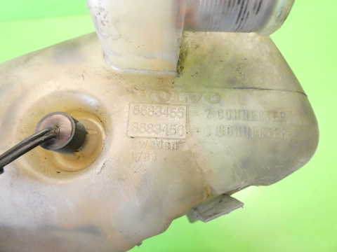Zbiorniczek wyrównawczy 8683455 VOLVO S60 I 2.4 D5 00-04 Zbiorniczek wyrównawczy 8683455 VOLVO S60 I 2.4 D5 00-04