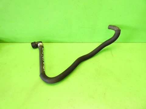 Przewód wąż wody nagrzewnicy VOLVO S60 I 2.4 D5 00-04 Przewód wąż wody nagrzewnicy VOLVO S60 I 2.4 D5 00-04