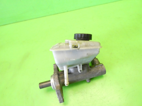 Pompa pompka hamulcowa VOLVO S60 I 2.4 D5 00-04 Pompa pompka hamulcowa VOLVO S60 I 2.4 D5 00-04