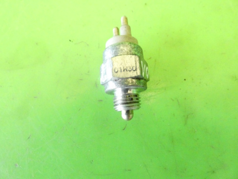 Czujnik świateł wstecznego biegu cofania VOLVO S60 I 2.4 D5 00-04 Czujnik świateł wstecznego biegu cofania VOLVO S60 I 2.4 D5 00-04