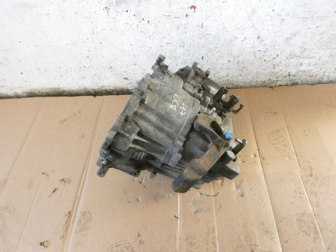 Skrzynia 5 biegów manualna VOLVO S60 I 2.4 D5 00-04 Skrzynia 5 biegów manualna VOLVO S60 I 2.4 D5 00-04