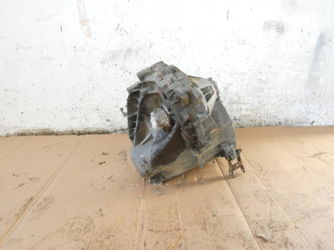 Skrzynia 5 biegów manualna VOLVO S60 I 2.4 D5 00-04 Skrzynia 5 biegów manualna VOLVO S60 I 2.4 D5 00-04