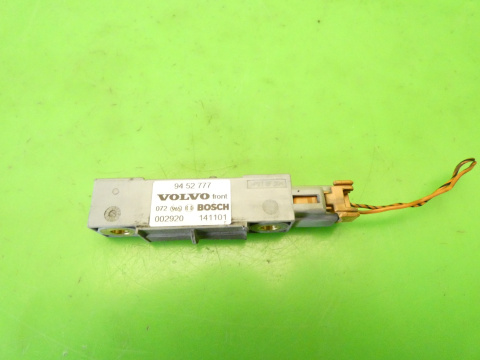 Czujnk uderzeniowy prawy przód 9452777 VOLVO S60 I 2.4 D5 00-04 Czujnk uderzeniowy prawy przód 9452777 VOLVO S60 I 2.4 D5 00-04