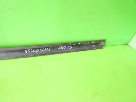 Listwa drzwiowa prawa przód VOLVO S60 I 00-04 Listwa drzwiowa prawa przód VOLVO S60 I 00-04