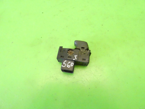 Przełącznik szyby prawy tył 9472275 VOLVO S60 I 00-04 Przełącznik szyby prawy tył 9472275 VOLVO S60 I 00-04
