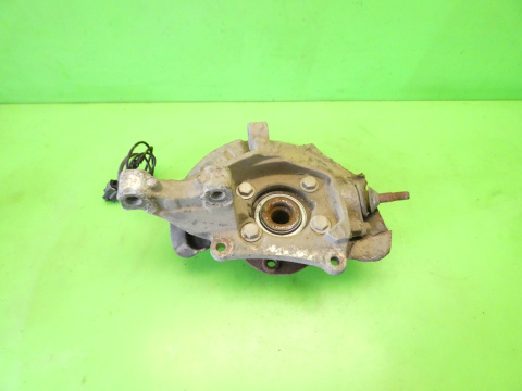 Zwrotnica piasta prawa przód VOLVO S60 I 2.4 D5 00-04 Zwrotnica piasta prawa przód VOLVO S60 I 2.4 D5 00-04