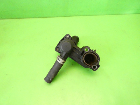 Króciec obudowa termostatu FORD TRANSIT CONNECT MK1 1.8 TDCI Króciec obudowa termostatu FORD TRANSIT CONNECT MK1 1.8 TDCI