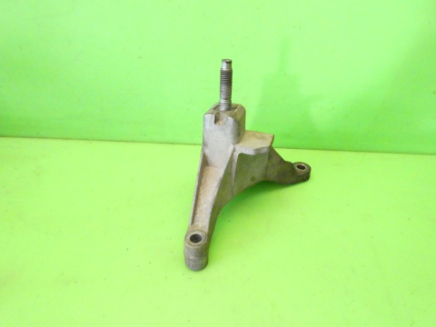 Łapa podpora skrzyni 98AB7M125AF FORD TRANSIT CONNECT MK1 1.8 TDCI Łapa podpora skrzyni 98AB7M125AF FORD TRANSIT CONNECT MK1 1.8 TDCI