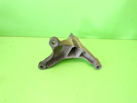 Łapa podpora skrzyni 98AB7M125AF FORD TRANSIT CONNECT MK1 1.8 TDCI Łapa podpora skrzyni 98AB7M125AF FORD TRANSIT CONNECT MK1 1.8 TDCI