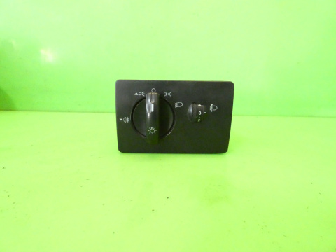 Przełącznik włącznik świateł 4M5T13A024EA FORD TRANSIT CONNECT MK1 FL Przełącznik włącznik świateł 4M5T13A024EA FORD TRANSIT CONNECT MK1 FL