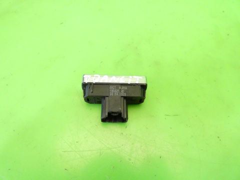 Przełącznik ogrzewania szyby tył 6M2T18C621AD FORD TRANSIT CONNECT MK1 FL Przełącznik ogrzewania szyby tył 6M2T18C621AD FORD TRANSIT CONNECT MK1 FL