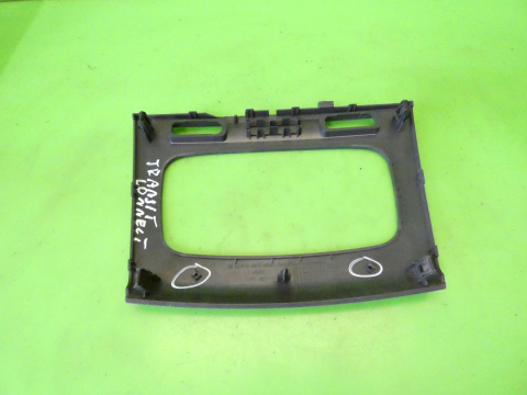 Ramka radia deski FORD TRANSIT CONNECT MK1 FL 09-13 Ramka radia deski FORD TRANSIT CONNECT MK1 FL 09-13