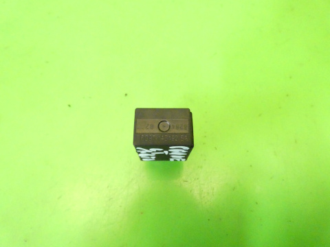 Przekaźnik 6G9T14B192BA FORD TRANSIT CONNECT MK1 FL 1.8 TDCI 09-13 Przekaźnik 6G9T14B192BA FORD TRANSIT CONNECT MK1 FL 1.8 TDCI 09-13