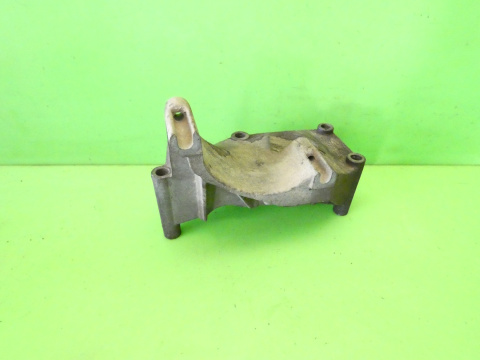 Łapa silnika 2T1Q10239CD FORD TRANSIT CONNECT MK1 1.8 TDCI Łapa silnika 2T1Q10239CD FORD TRANSIT CONNECT MK1 1.8 TDCI