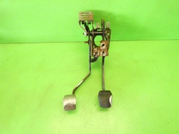 Pedały sprzęgła hamulca FORD TRANSIT CONNECT MK1 FL 1.8 TDCI 09-13