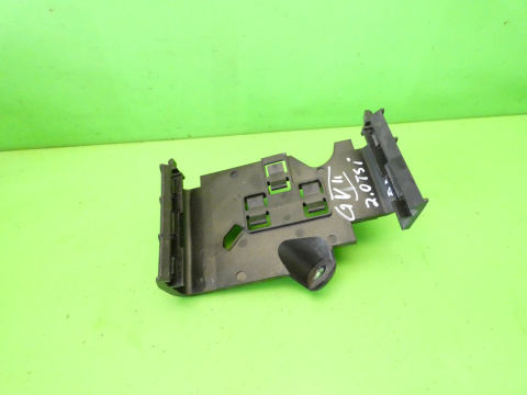 Mocowanie uchwyt ecu komputera silnika VW GOLF VII GTI 2.0 TSI 12-16 Mocowanie uchwyt ecu komputera silnika VW GOLF VII GTI 2.0 TSI 12-16