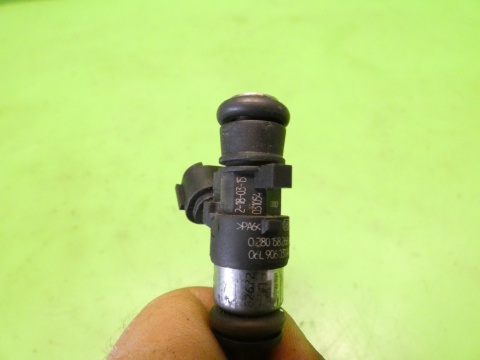 Wtrysk wtryskiwacz 0280158266 06L906031A VW GOLF VII GTI 2.0 TSI 12-16 Wtrysk wtryskiwacz 0280158266 06L906031A VW GOLF VII GTI 2.0 TSI 12-16