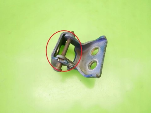 ZAWIAS PRAWY PRZÓD GÓRA PEUGEOT 307 PHI KOMBI 01-