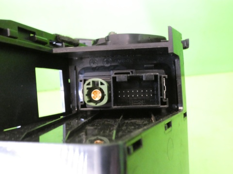 Dekor schowek deski gniazdo media in UK VW GOLF VII GTI 12-16