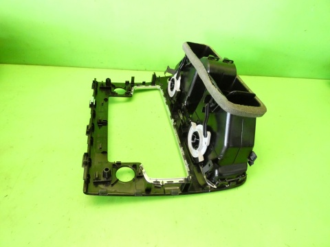 Dekor ramka radia deski kratki środek UK VW GOLF VII GTI 12-16