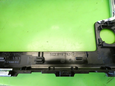 Dekor ramka radia deski kratki środek UK VW GOLF VII GTI 12-16
