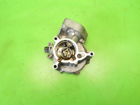 Pompa wakum vacum 06L145100F VW GOLF VII GTI 2.0 TSI 12-16