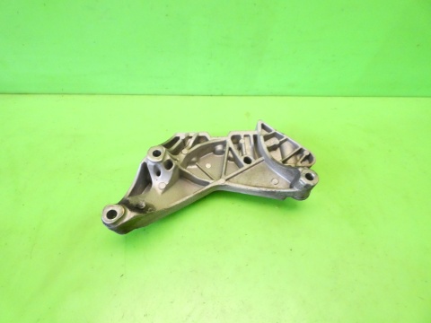 Łapa silnika prawa 06J199207P VW GOLF VII GTI 2.0 TSI 12-16