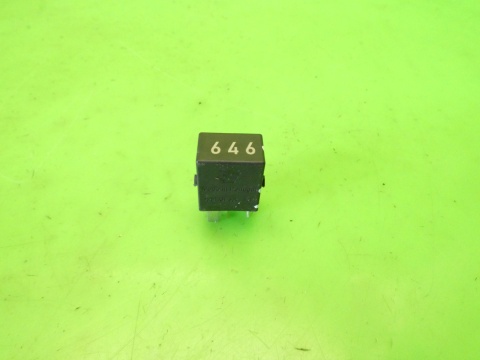 Przekaźnik 646 4H0951253C V23374A1001X010 VW GOLF VII GTI 2.0 TSI 12-16