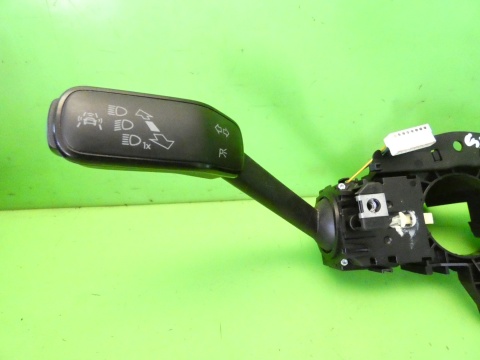 Przełącznik zespolony kierunkowskazów wycieraczek VW GOLF VII GTI 12-16