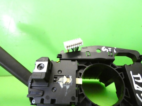 Przełącznik zespolony kierunkowskazów wycieraczek VW GOLF VII GTI 12-16