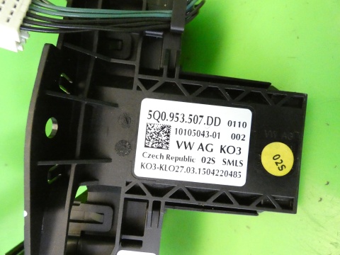 Przełącznik zespolony kierunkowskazów wycieraczek VW GOLF VII GTI 12-16