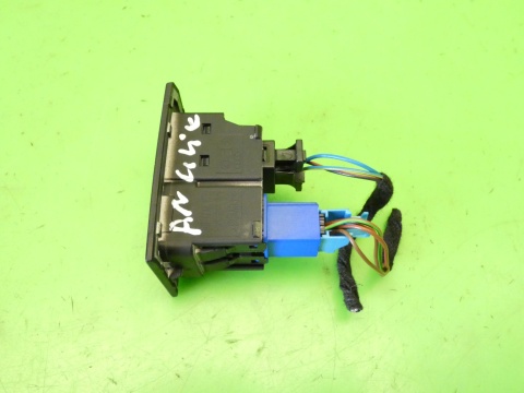 Przełącznik świateł awaryjnych kontrolka airbag 5G2919225 VW GOLF VII GTI