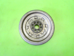 Koło zamachoowe dwumasowe dsg 06K105266A VW GOLF VII GTI 2.0 TSI 12-16