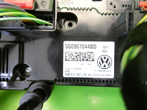 Panel sterowania nawiewem climatronic 5G0907044BD VW GOLF VII GTI 12-16