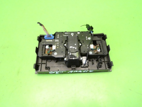 Lampka oświetlenie kabiny przód + mikrofon VW GOLF VII GTI 12-16