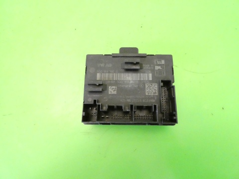 Moduł sterownik drzwi prawy przód 5Q0959592D VW GOLF VII GTI 12-16