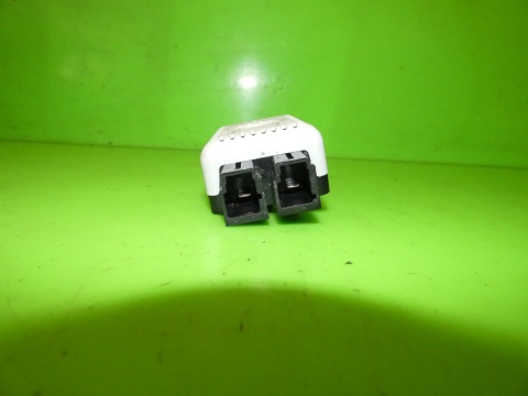 Filtr przeciwzakłóceniowy wzmacniacz anteny 5Q0035570 VW GOLF VII GTI 12-16