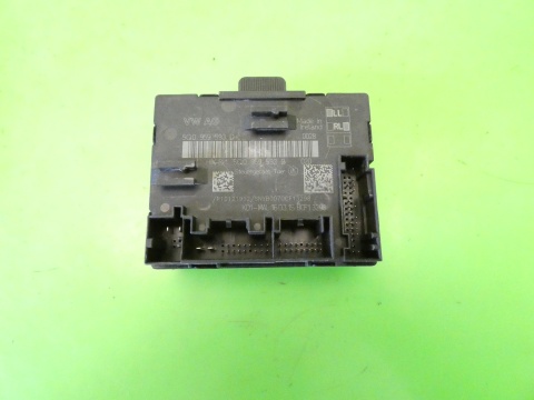 Moduł sterownik drzwi lewy przód 5Q0959593D VW GOLF VII GTI 12-16