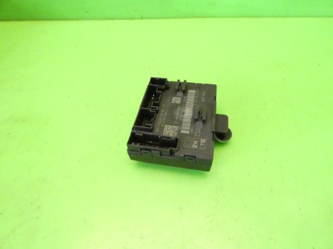 Moduł sterownik drzwi lewy przód 5Q0959593D VW GOLF VII GTI 12-16