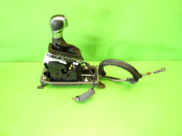 Dźwignia lewarek zmiany biegów automat UK VW GOLF VII GTI 2.0 TSI 12-16