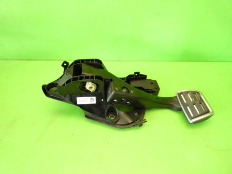 Pedał hamulca automat 5Q2723058AB UK VW GOLF VII GTI 2.0 TSI 12-16