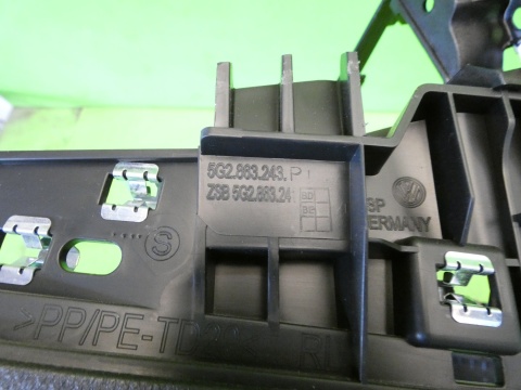 Podłokietnik tunel środkowy uk VW GOLF VII GTI 12-16